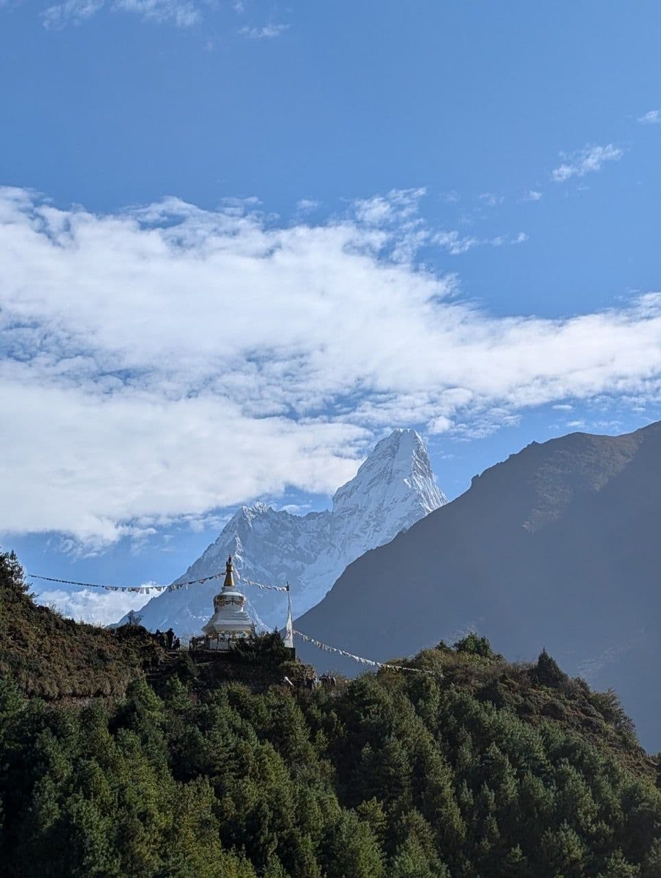 Mt. Ama Dablam behind Namche Chorten