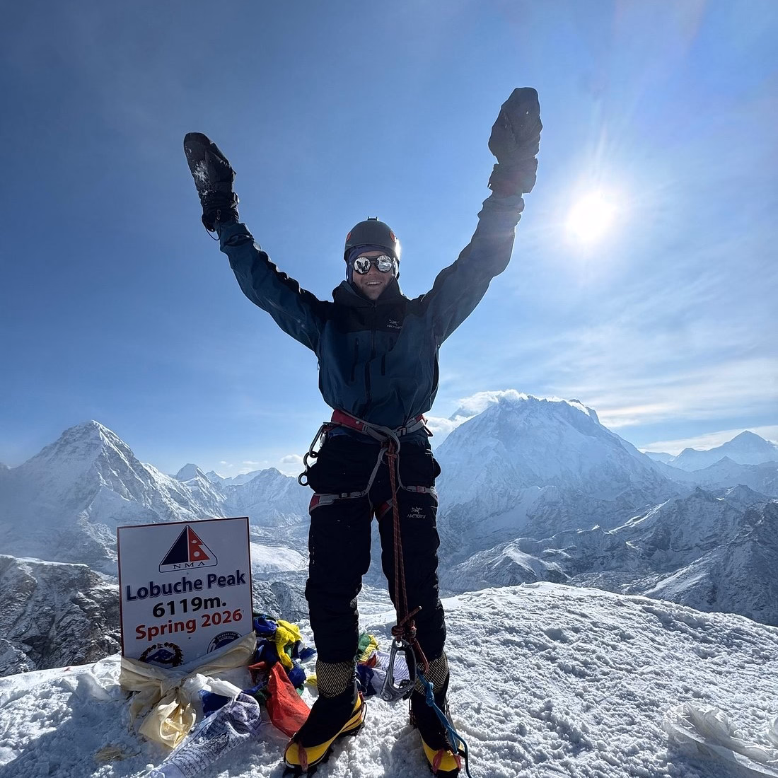 Summit Lobuche Peak (6,119 m) and descend to High Camp (5,400 m/17,716 ft). Duration: 10 hours