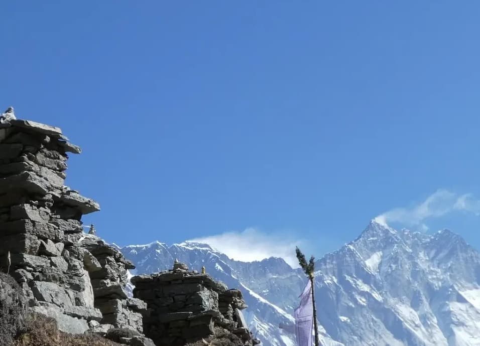 A Soldier’s Heroic Trek: Everest Base Camp in 22 Hours