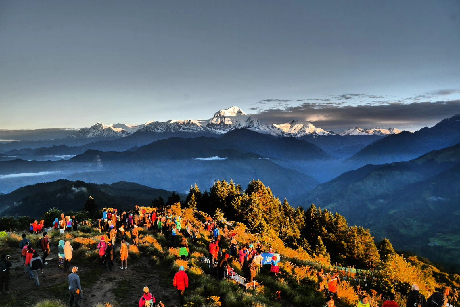 mesmorizing-view-from-annapurnaa-panorama-trek-where-annapurna-range-along-with-great-views.webp