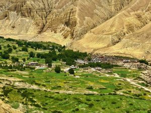 A beautiful landscape photo of the Upper Mustang Valley