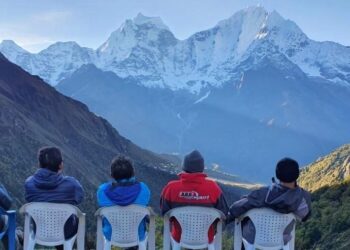 Trekking in the Himalayas with 20 best treks