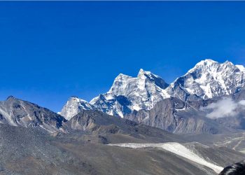 Everest Round Trek (3 High Passes, EBC & Gokyo Ri)