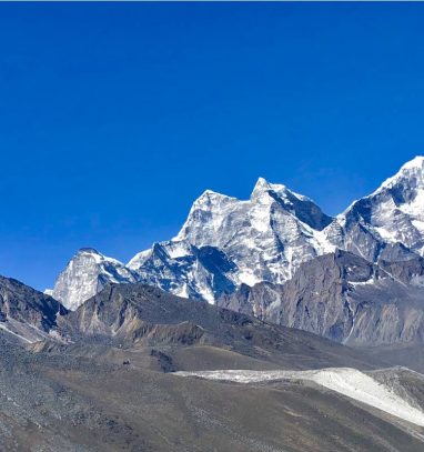 Everest Round Trek (3 High Passes, EBC & Gokyo Ri)